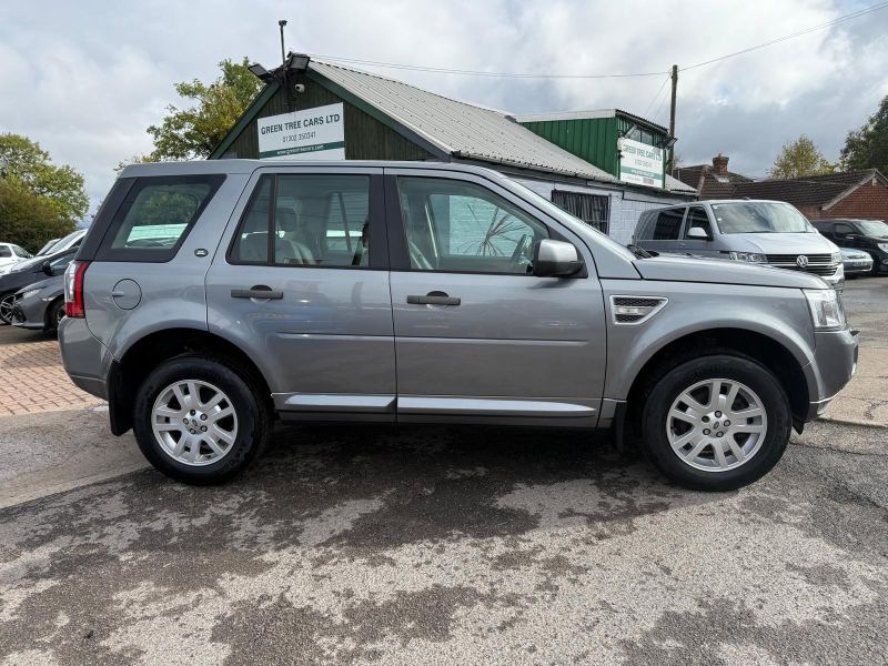 LAND ROVER FREELANDER SD4 XS - 2614 - 7