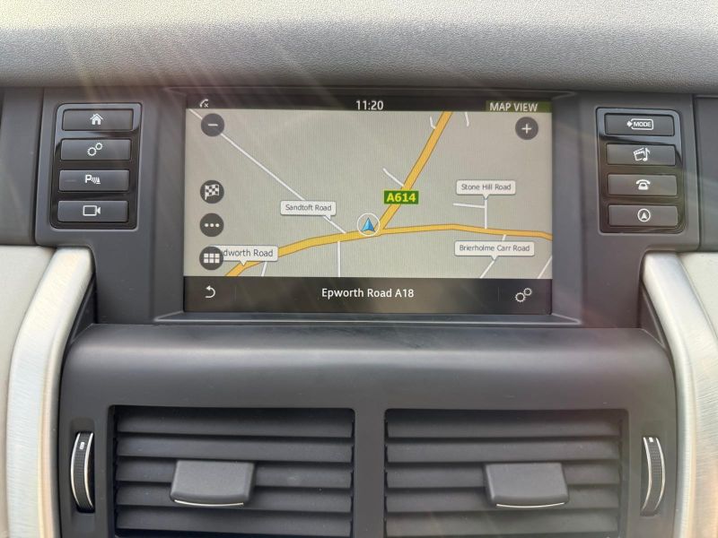 LAND ROVER DISCOVERY SPORT SD4 SE TECH - 2628 - 12