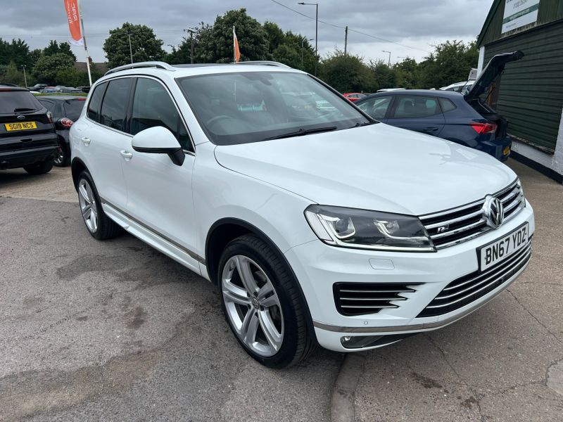 VOLKSWAGEN TOUAREG V6 R-LINE PLUS TDI BLUEMOTION TECHNOLOGY - 2539 - 2